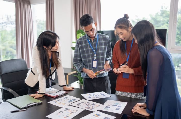 Menentukan Arah Brand: Natural, Clinical, atau Hybrid?