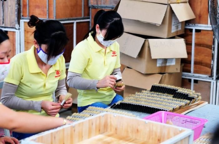 Apa yang Membuat MOQ Bisa Berbeda antara Satu Produk dan Produk Lainnya?